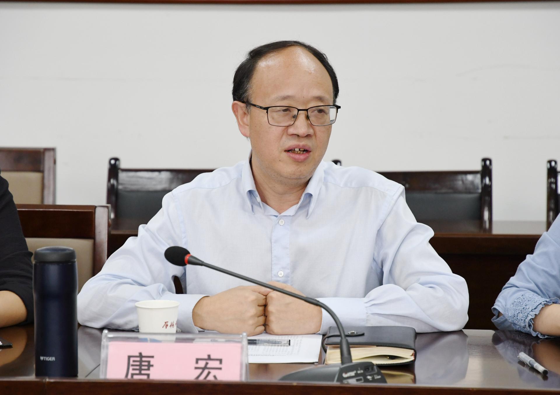 唐宏副校长出席我校出国境交流学生座谈会